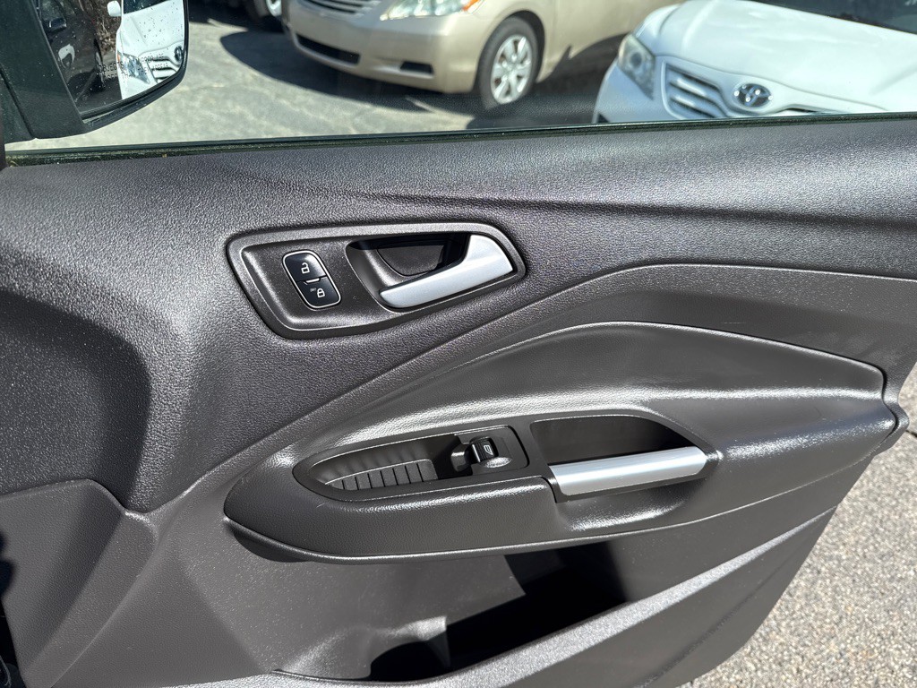 2017 Ford Escape Image 29