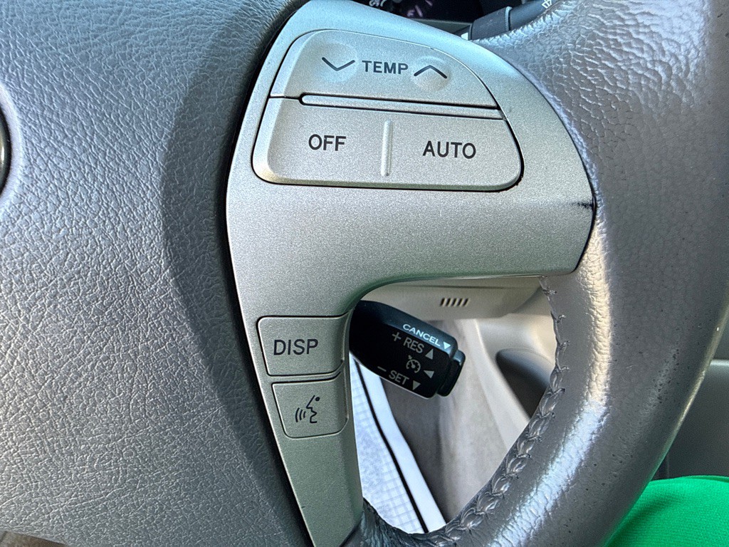 2011 Toyota Camry Image 8