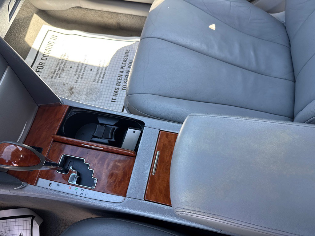 2011 Toyota Camry Image 14