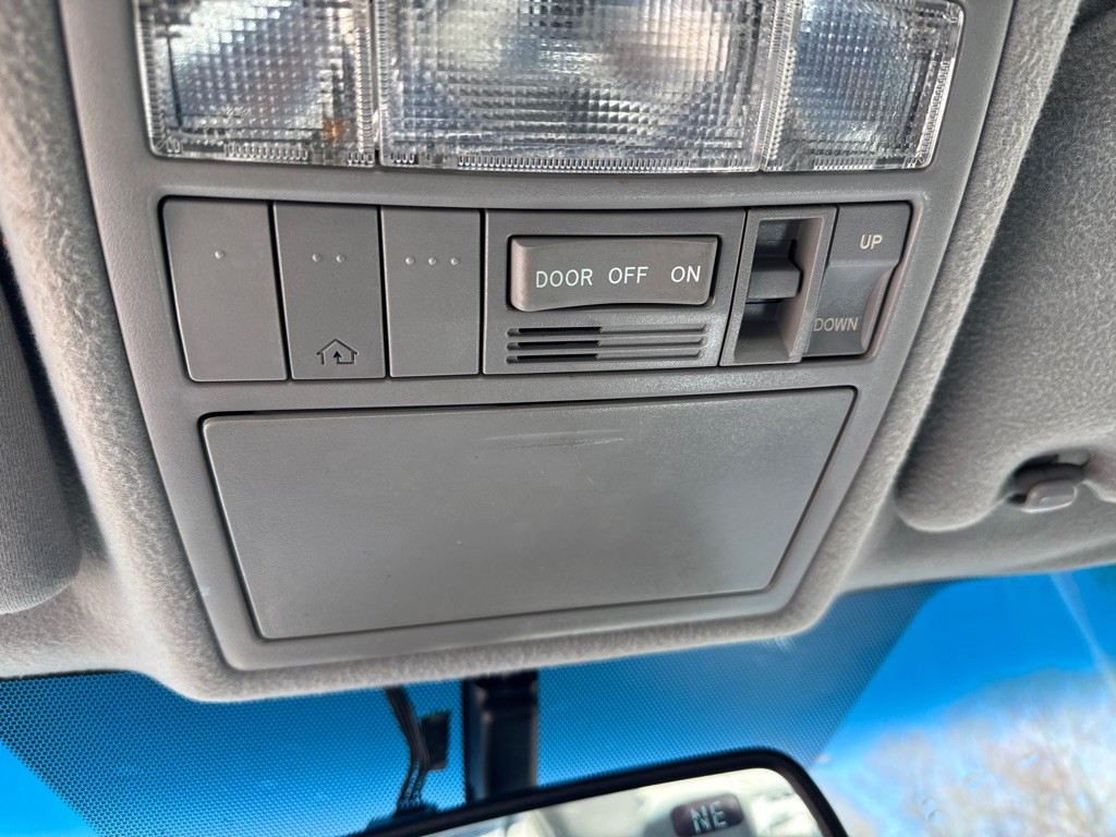 2011 Toyota Camry Image 15
