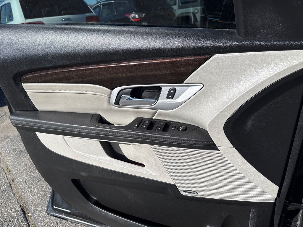 2017 GMC Terrain Image 6