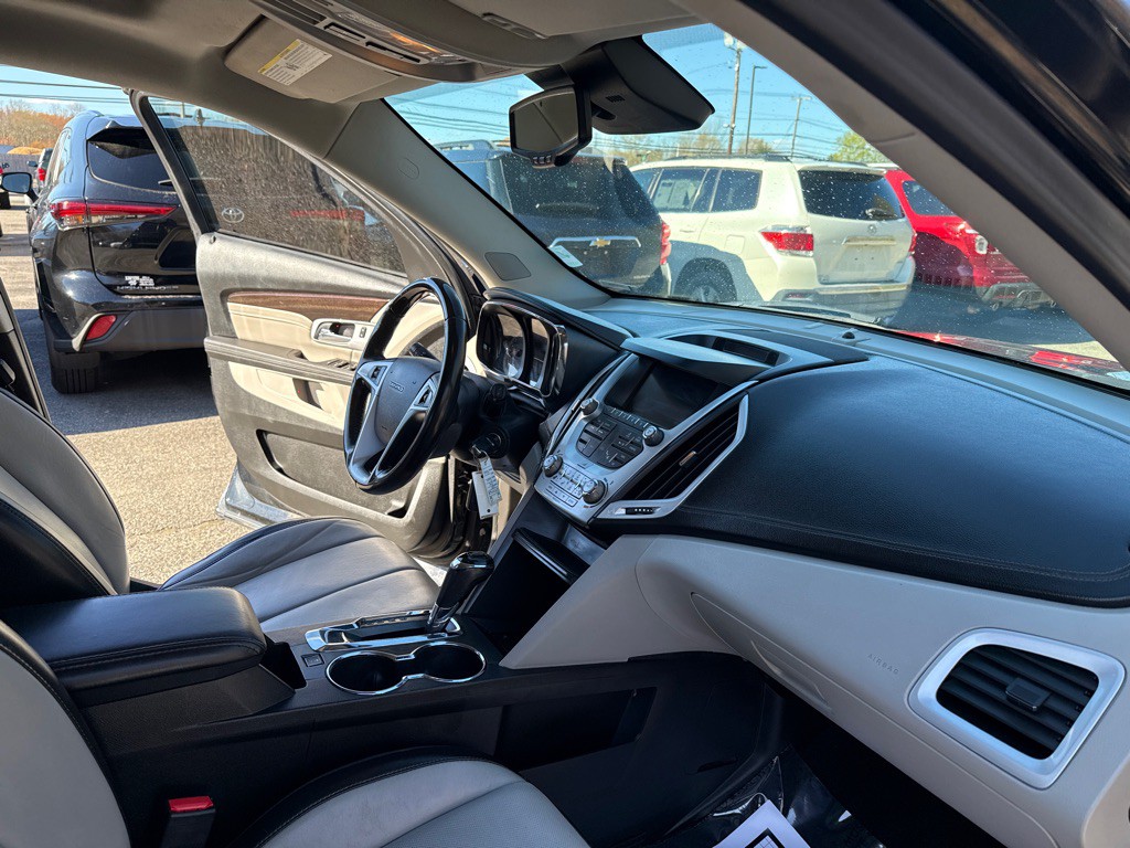 2017 GMC Terrain Image 30