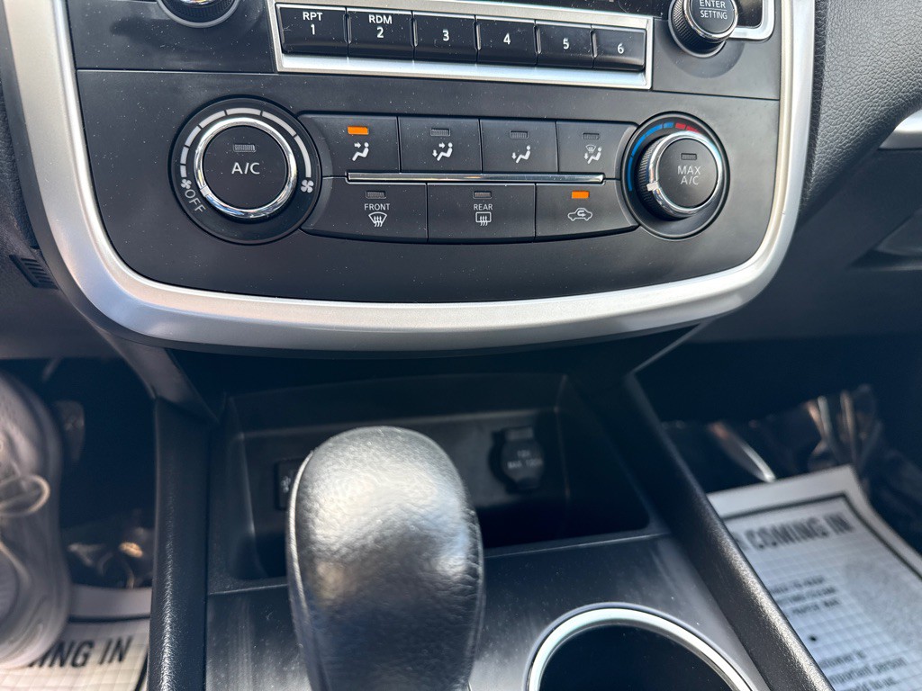 2017 Nissan Altima Image 15