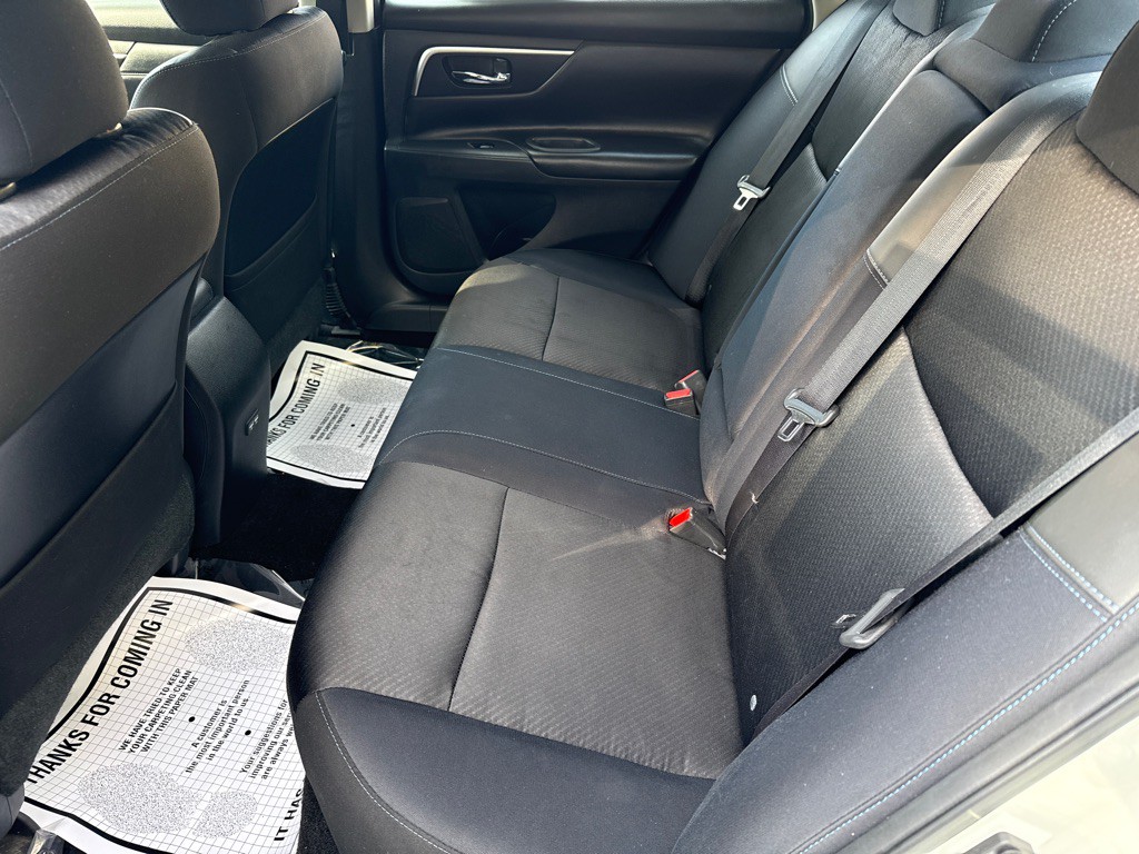 2017 Nissan Altima Image 22