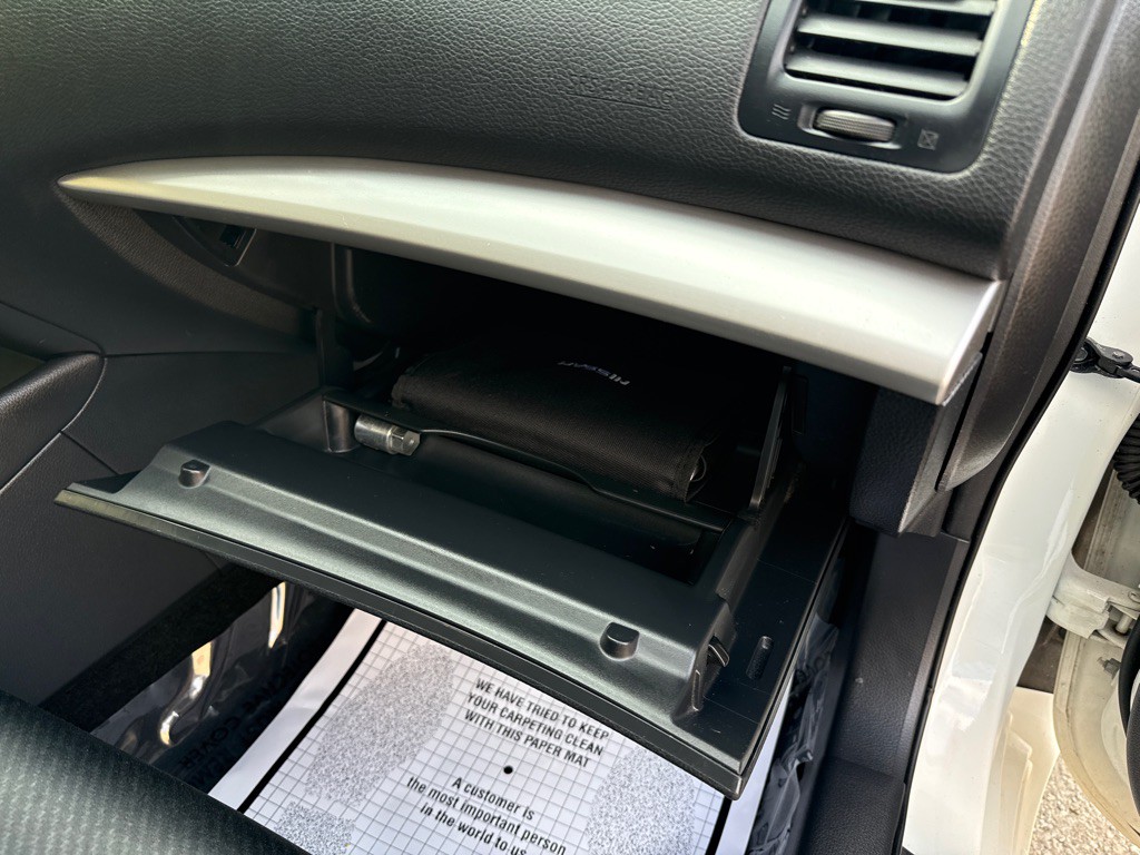 2017 Nissan Altima Image 30