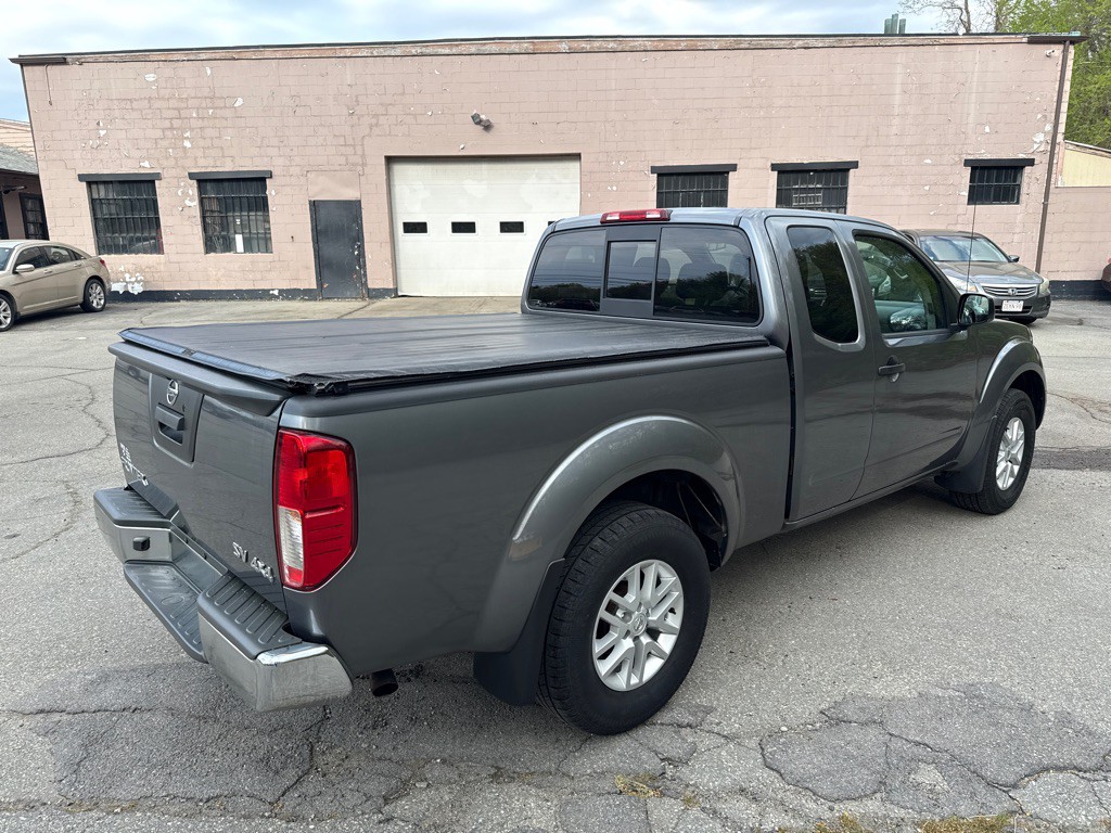 2021 Nissan Frontier Image 3