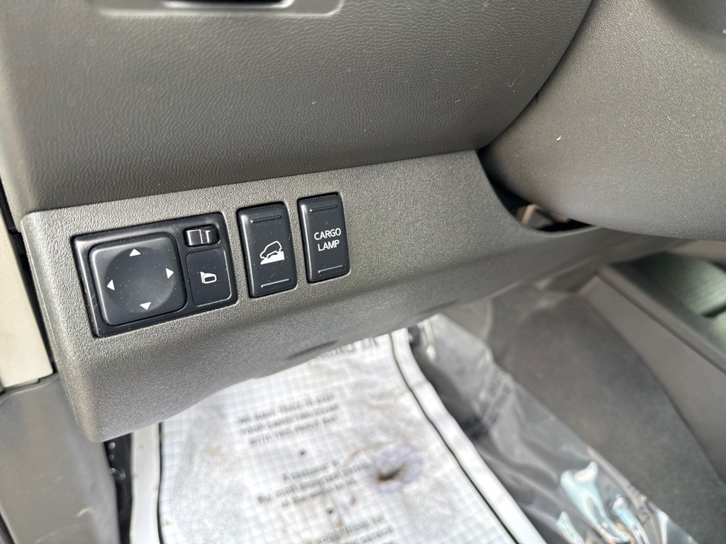 2021 Nissan Frontier Image 8