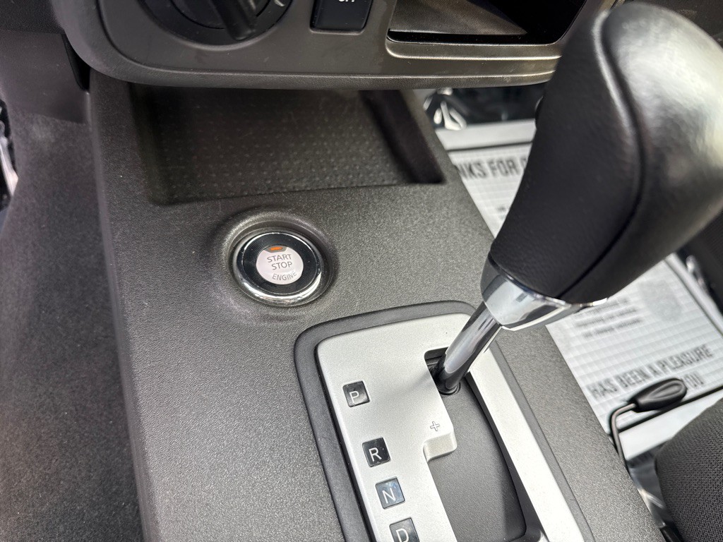 2021 Nissan Frontier Image 16