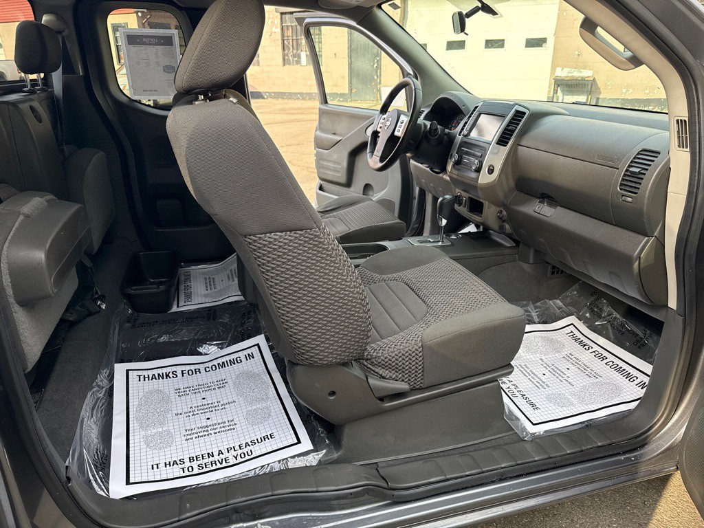 2021 Nissan Frontier Image 24