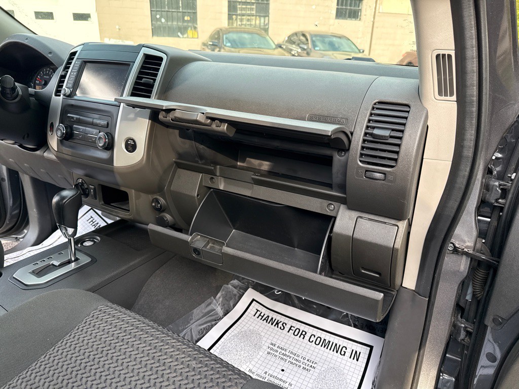 2021 Nissan Frontier Image 28