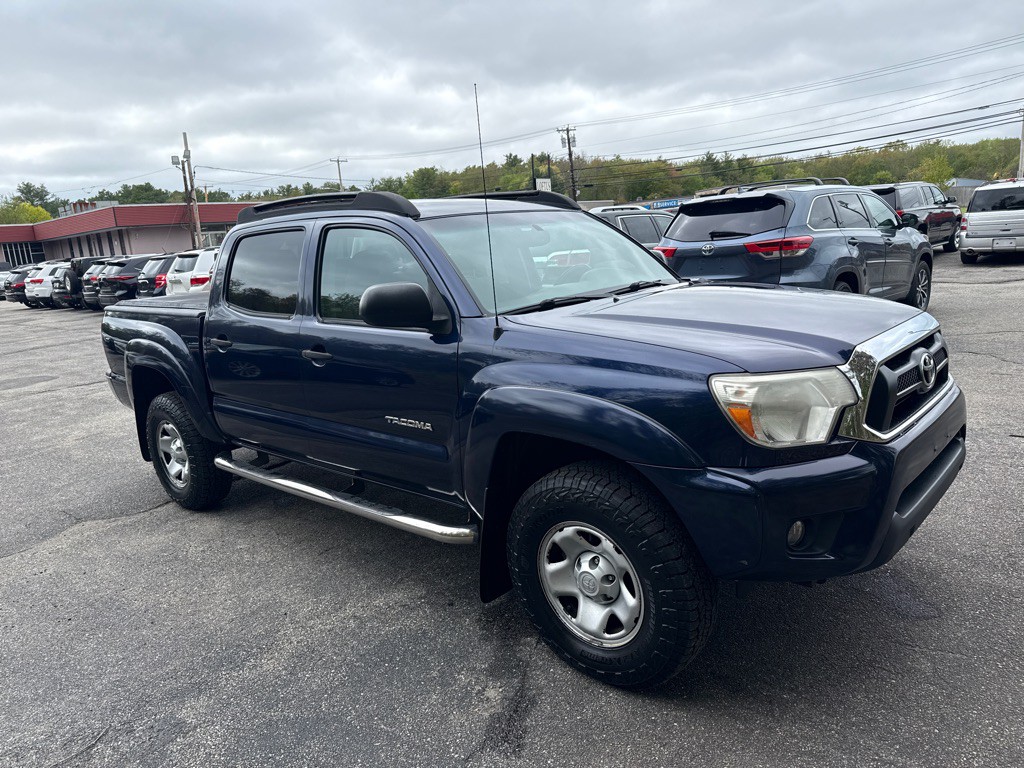 2012 Toyota Tacoma Image 2