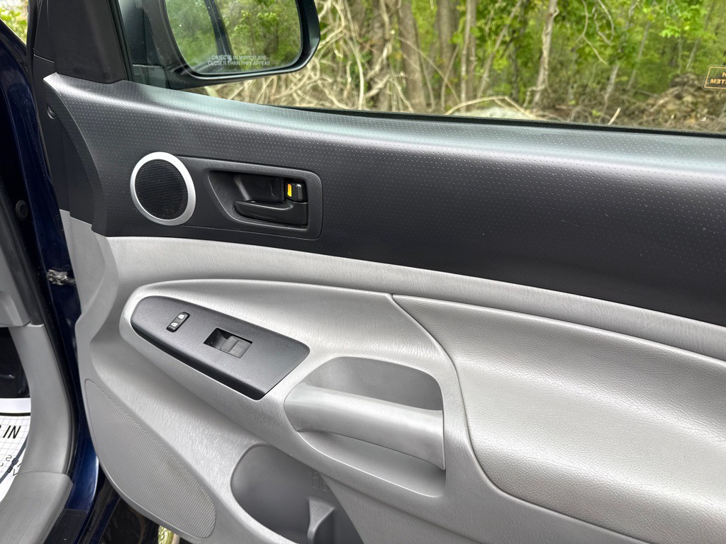 2012 Toyota Tacoma Image 31