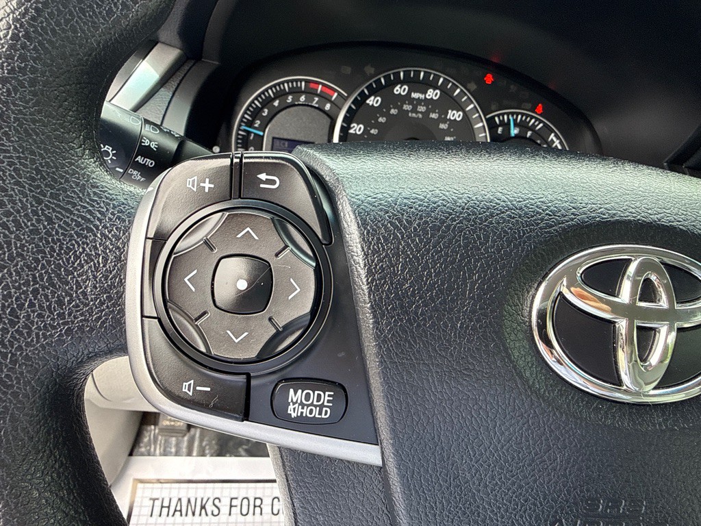 2014 Toyota Camry Image 8