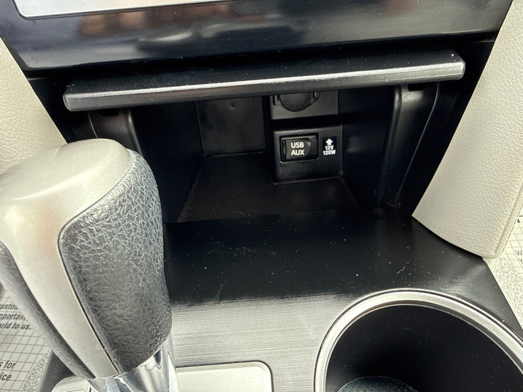 2014 Toyota Camry Image 13