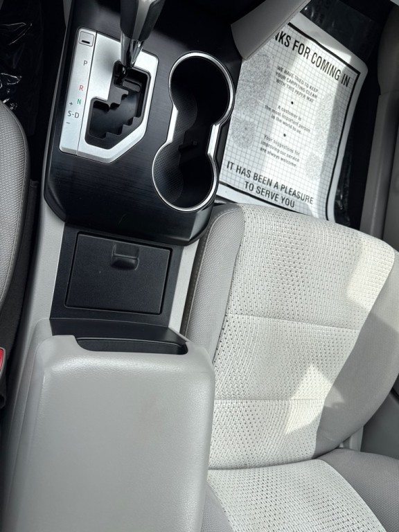2014 Toyota Camry Image 14