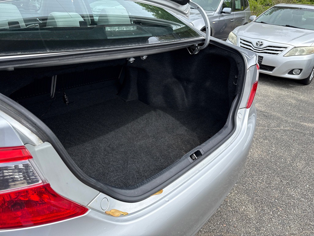 2014 Toyota Camry Image 20