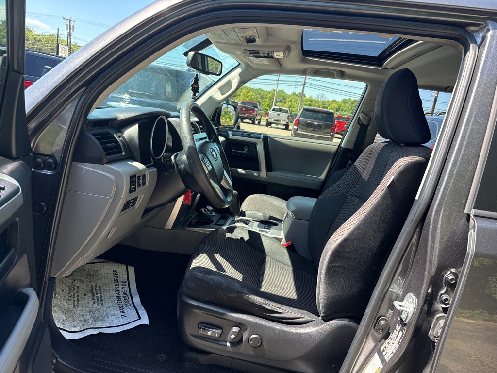 2013 Toyota 4Runner Image 6
