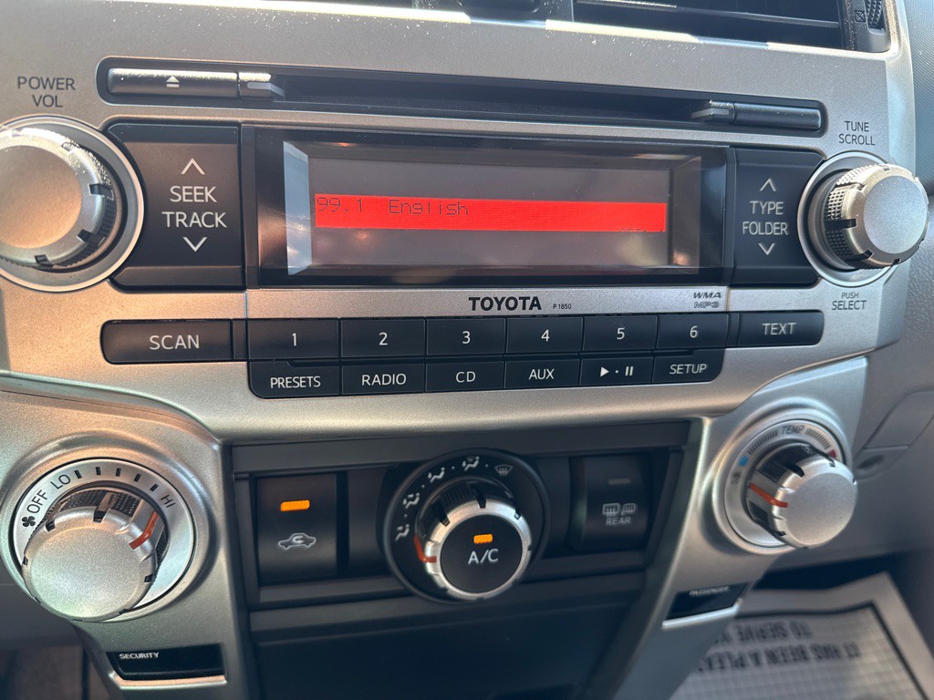 2013 Toyota 4Runner Image 17