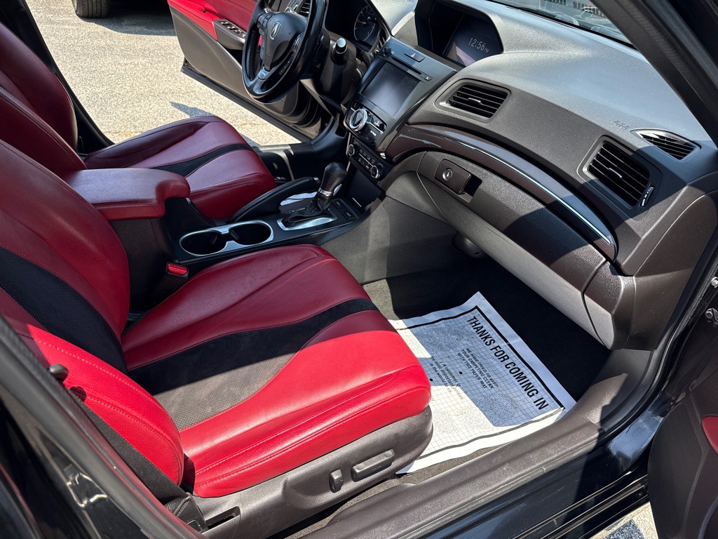 2019 Acura ILX Image 30