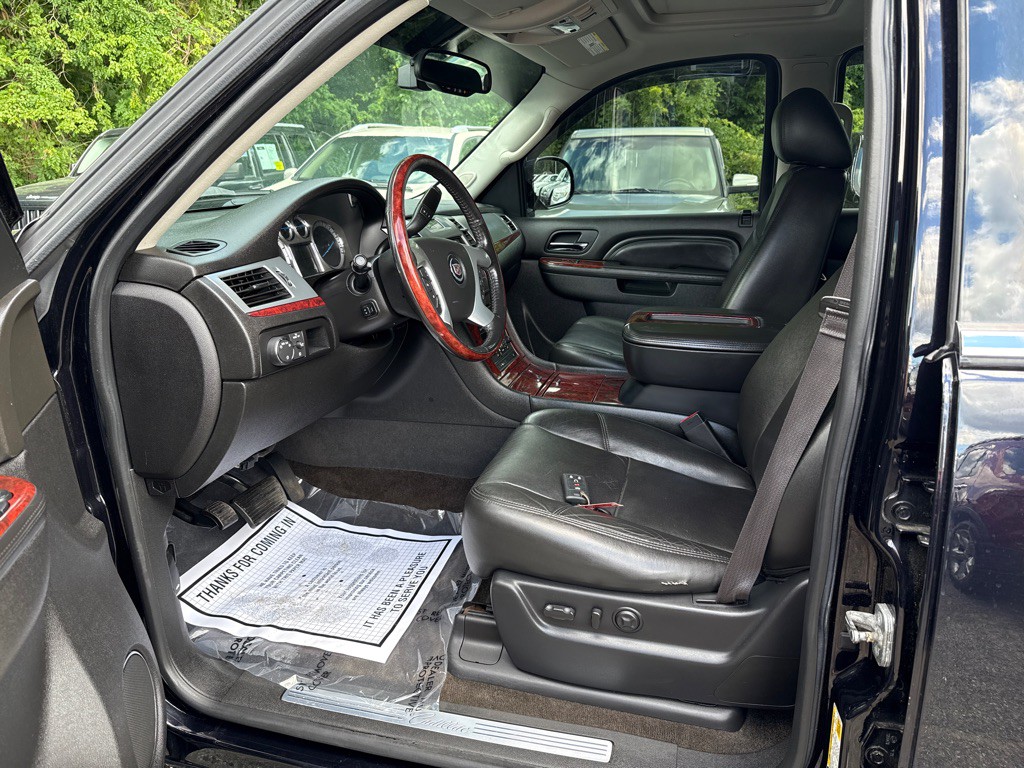 2014 Cadillac Escalade Image 5
