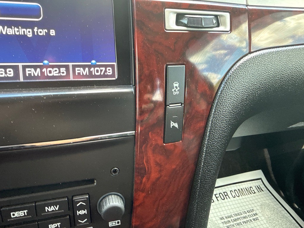 2014 Cadillac Escalade Image 20