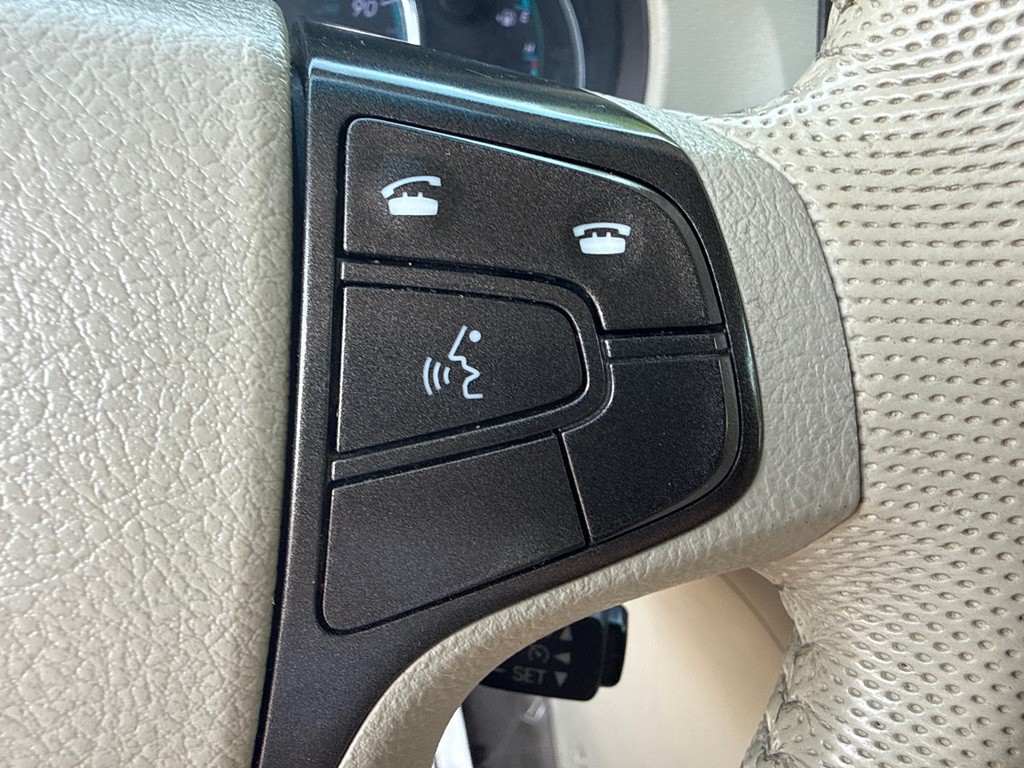 2014 Toyota Sienna Image 12