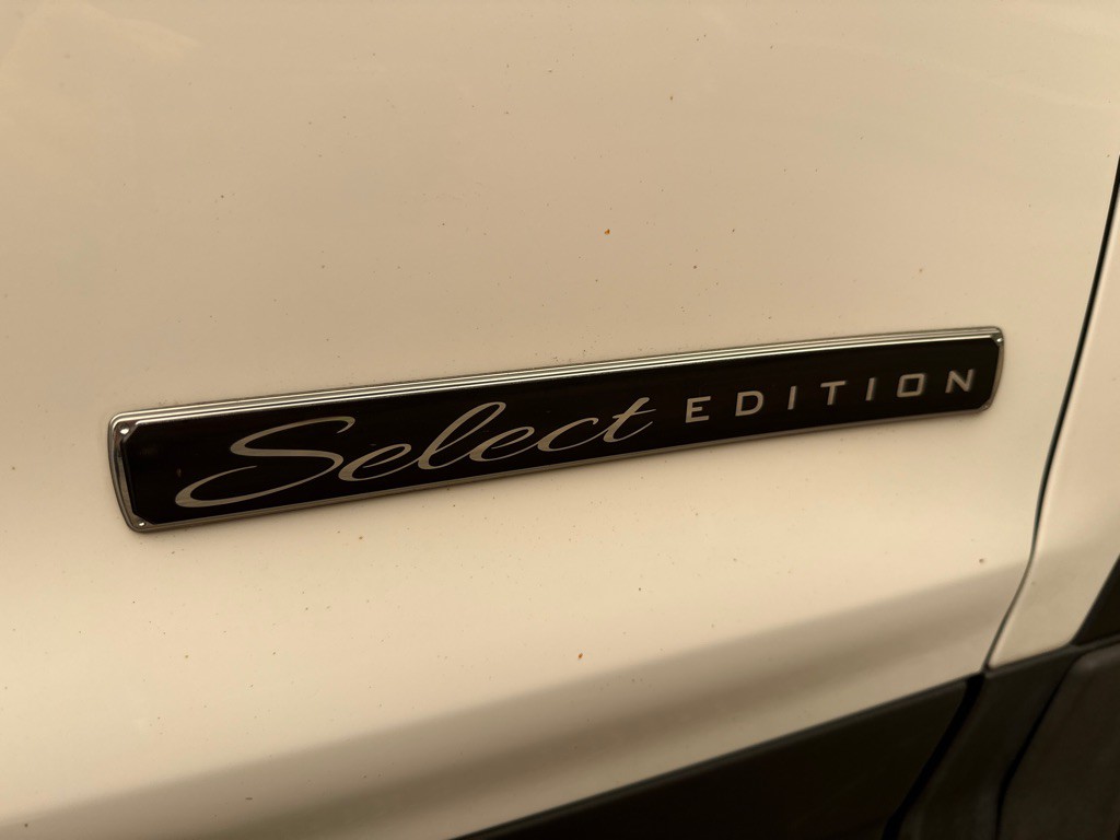 2017 Ford Escape Image 2