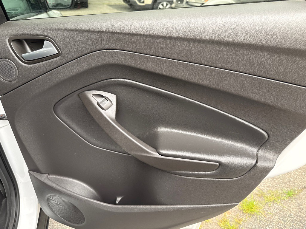 2017 Ford Escape Image 30