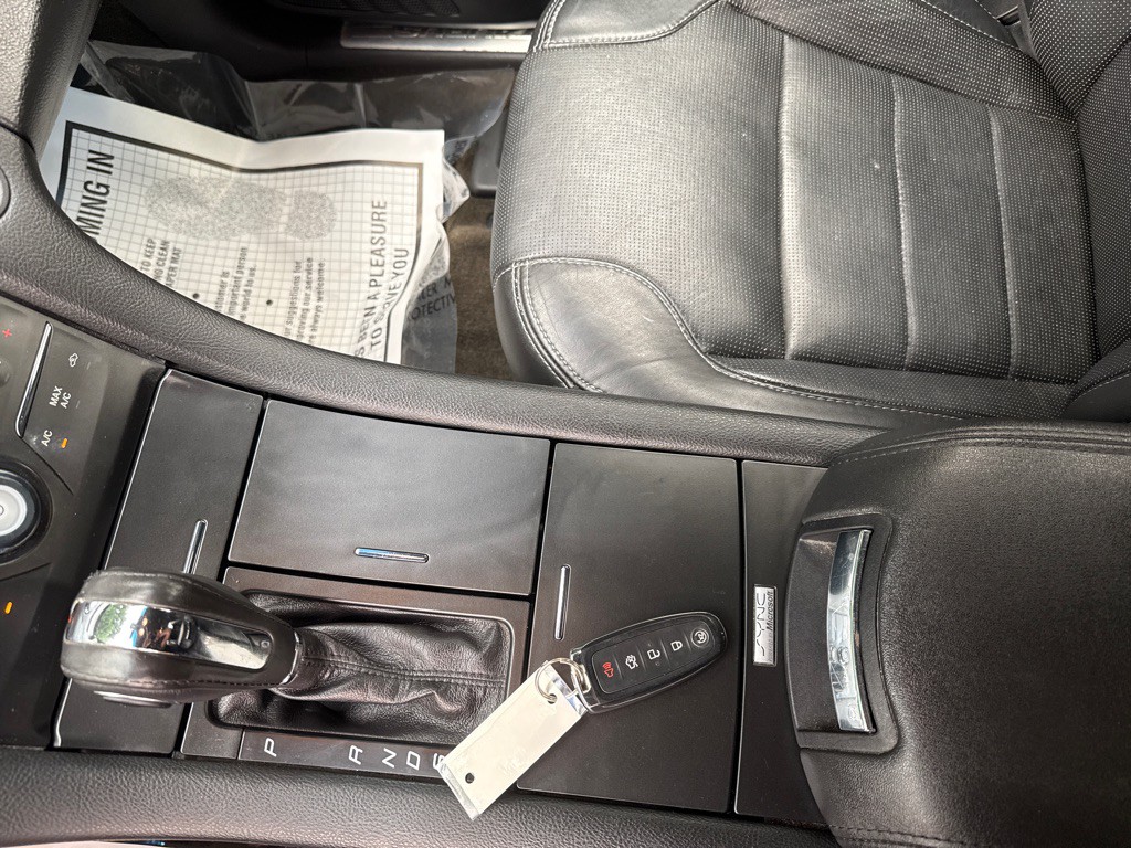 2014 Ford Taurus Image 18