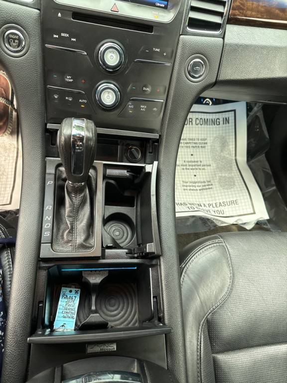 2014 Ford Taurus Image 19