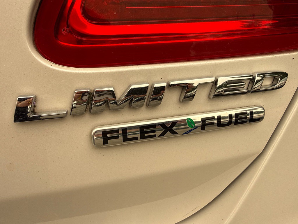 2014 Ford Taurus Image 25