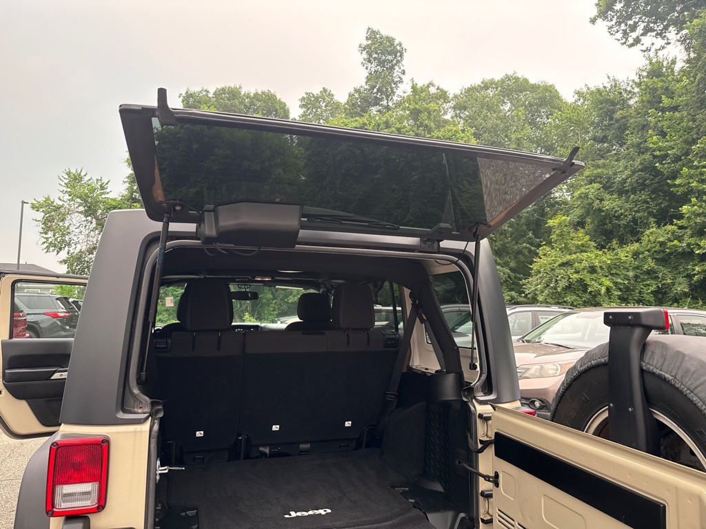 2017 Jeep Wrangler Unlimited Image 29