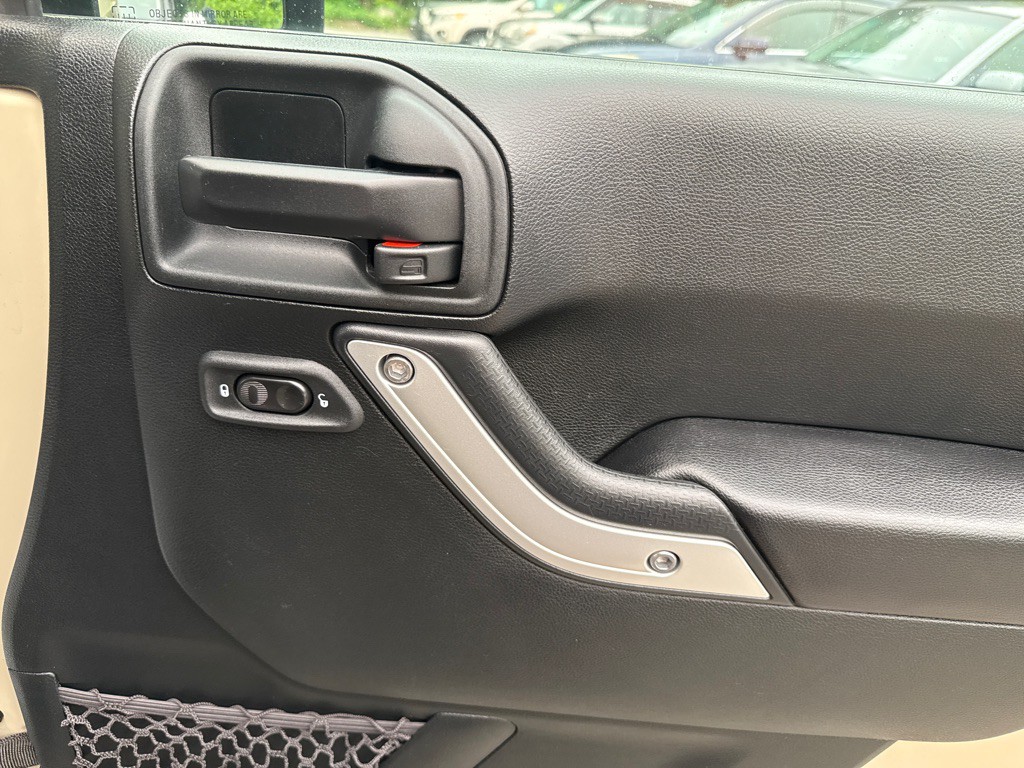 2017 Jeep Wrangler Unlimited Image 34