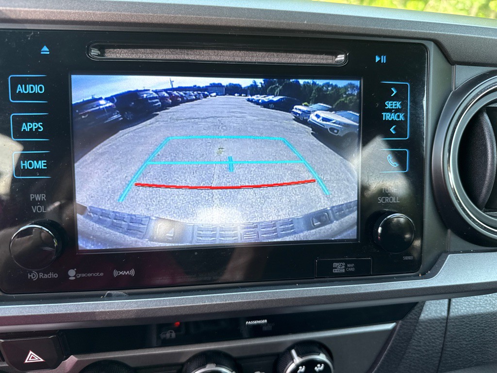 2016 Toyota Tacoma Image 14