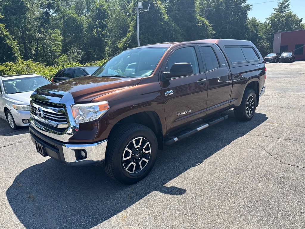 2016 Toyota Tundra Image 1