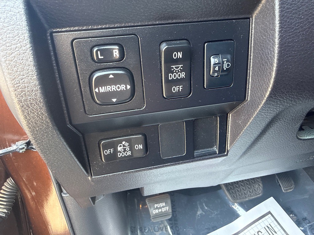 2016 Toyota Tundra Image 11