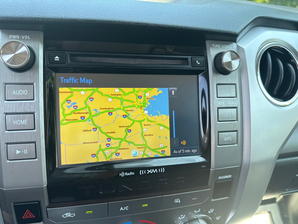 2016 Toyota Tundra Image 18
