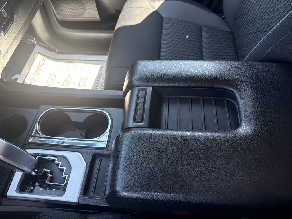 2016 Toyota Tundra Image 21