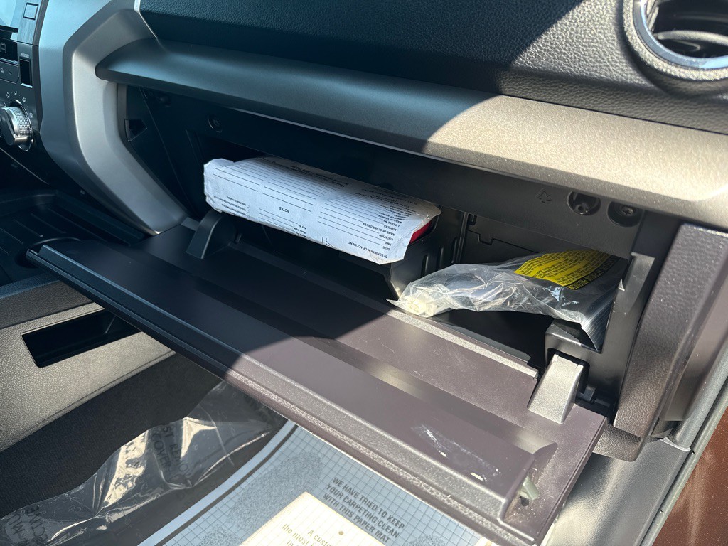 2016 Toyota Tundra Image 33
