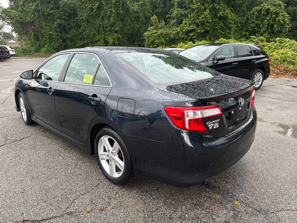 2014 Toyota Camry Image 4