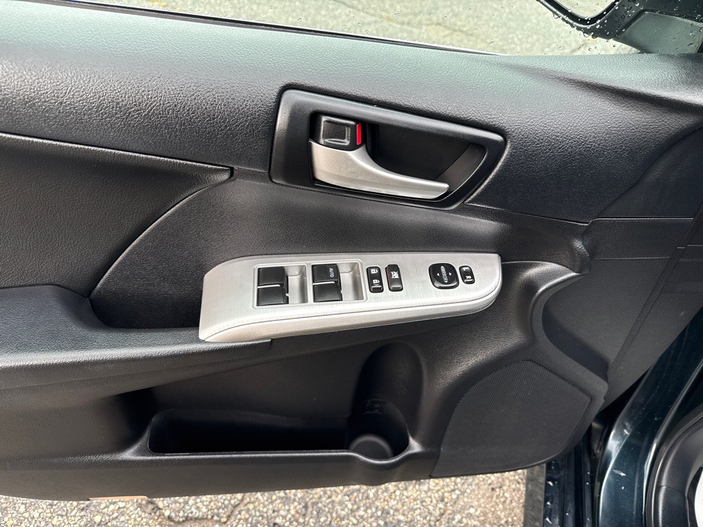 2014 Toyota Camry Image 7