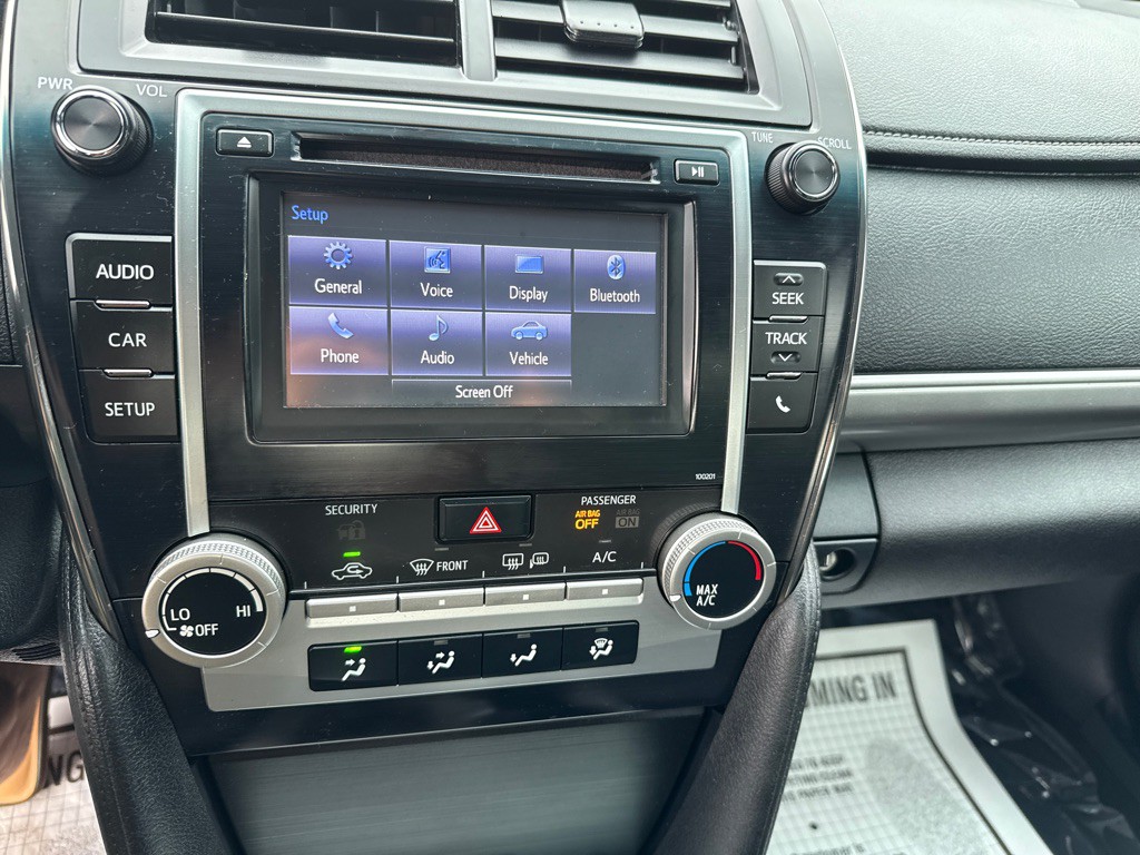 2014 Toyota Camry Image 14
