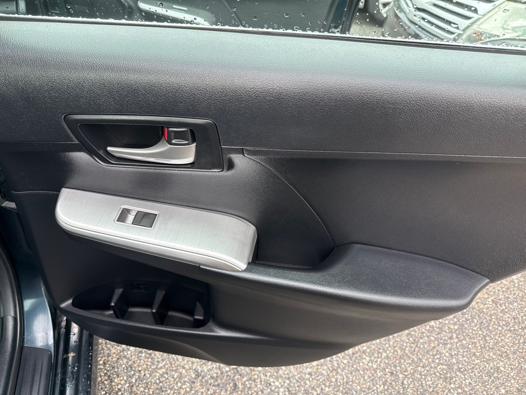 2014 Toyota Camry Image 24