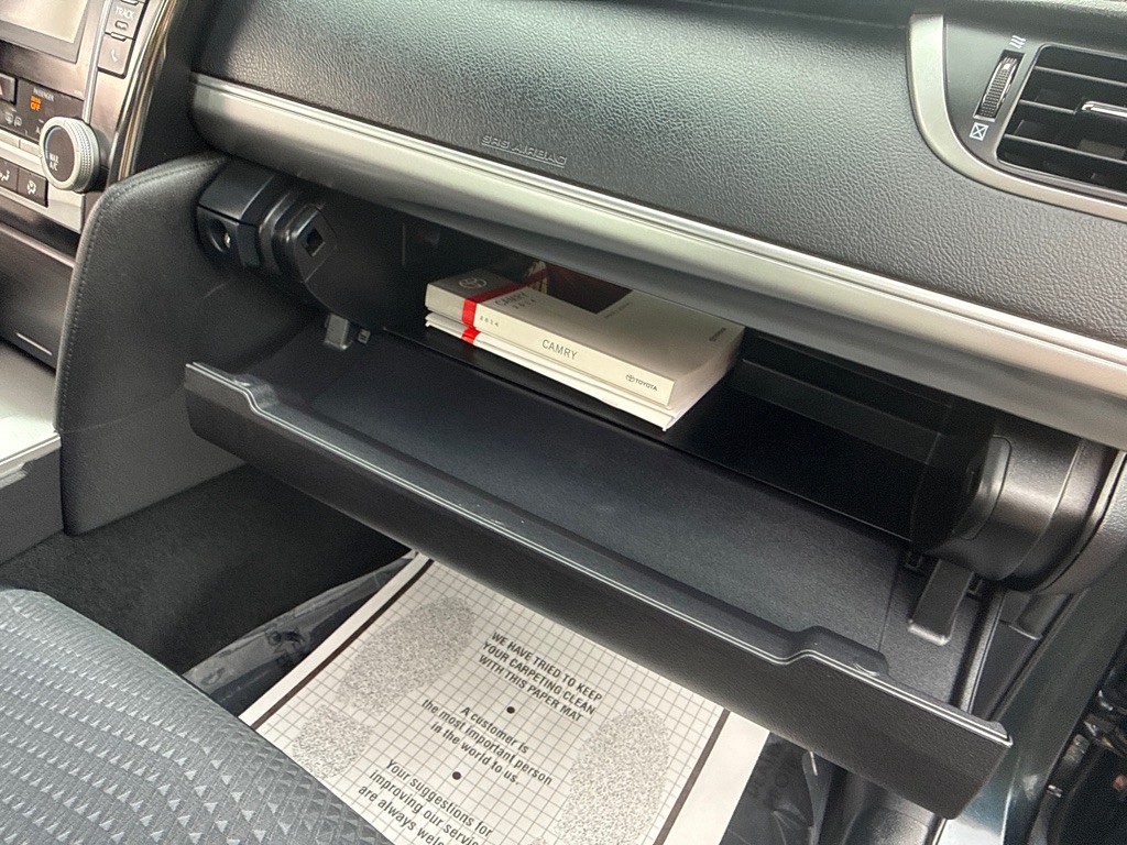2014 Toyota Camry Image 27