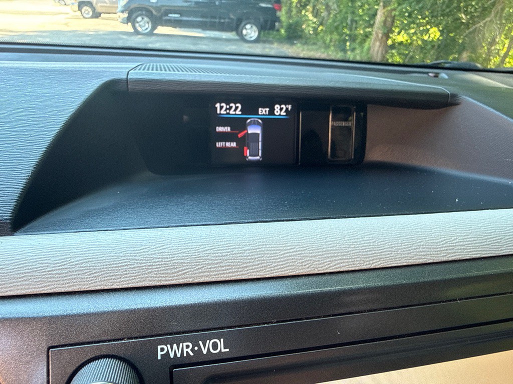 2014 Toyota Sienna Image 18