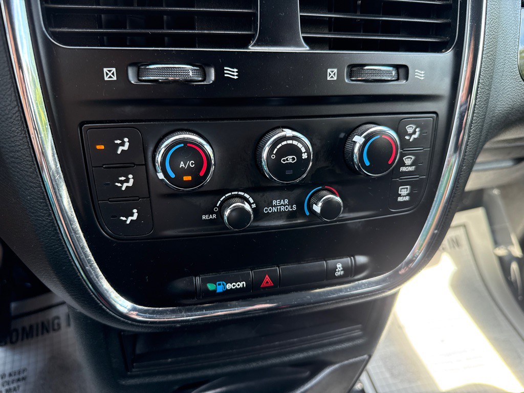 2017 Dodge Grand Caravan Image 13