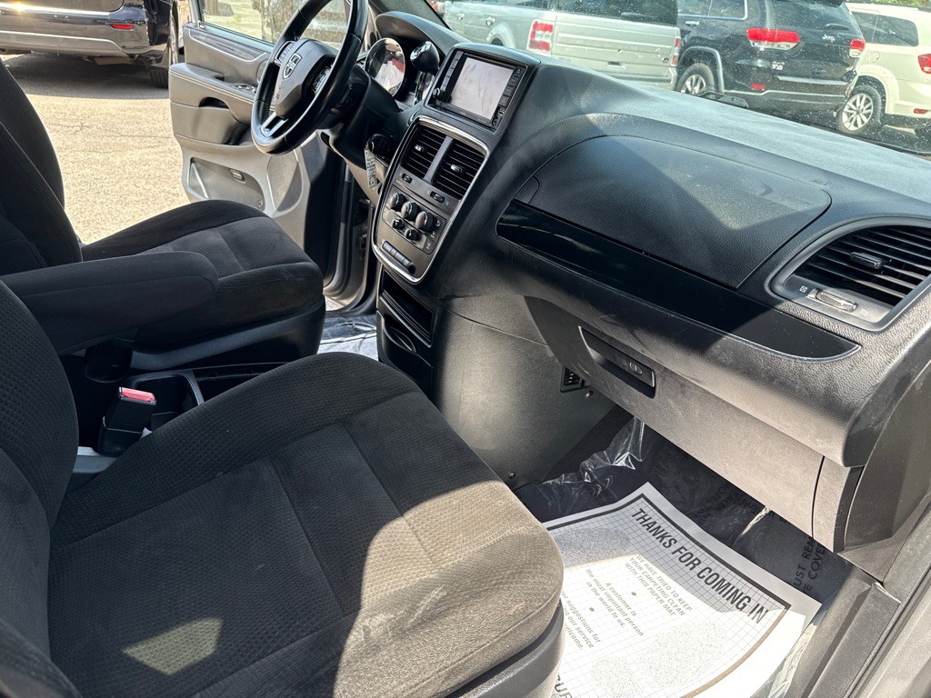 2017 Dodge Grand Caravan Image 25