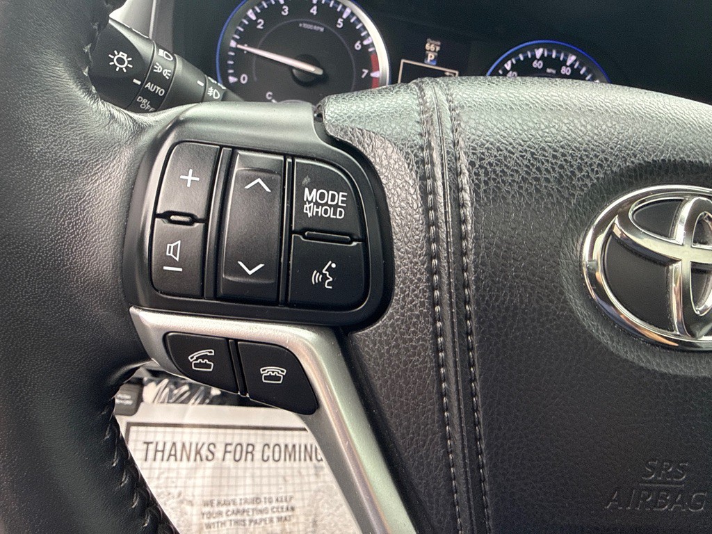 2015 Toyota Highlander Image 14