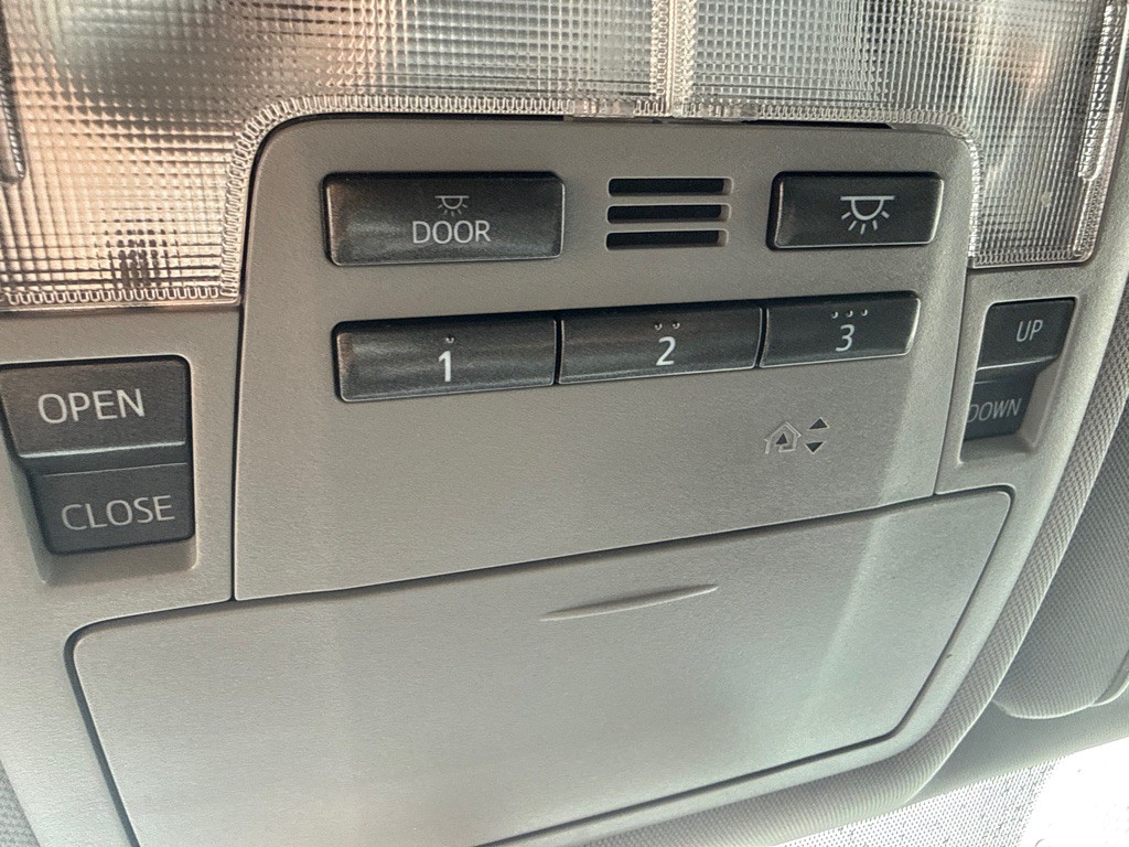 2015 Toyota Highlander Image 24
