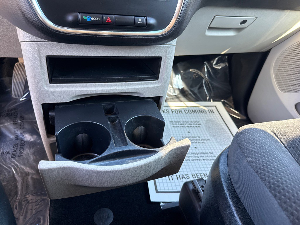 2017 Dodge Grand Caravan Image 14